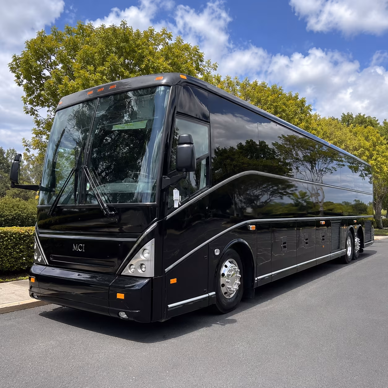 charter buses to the jma wireless dome for syracuse university games