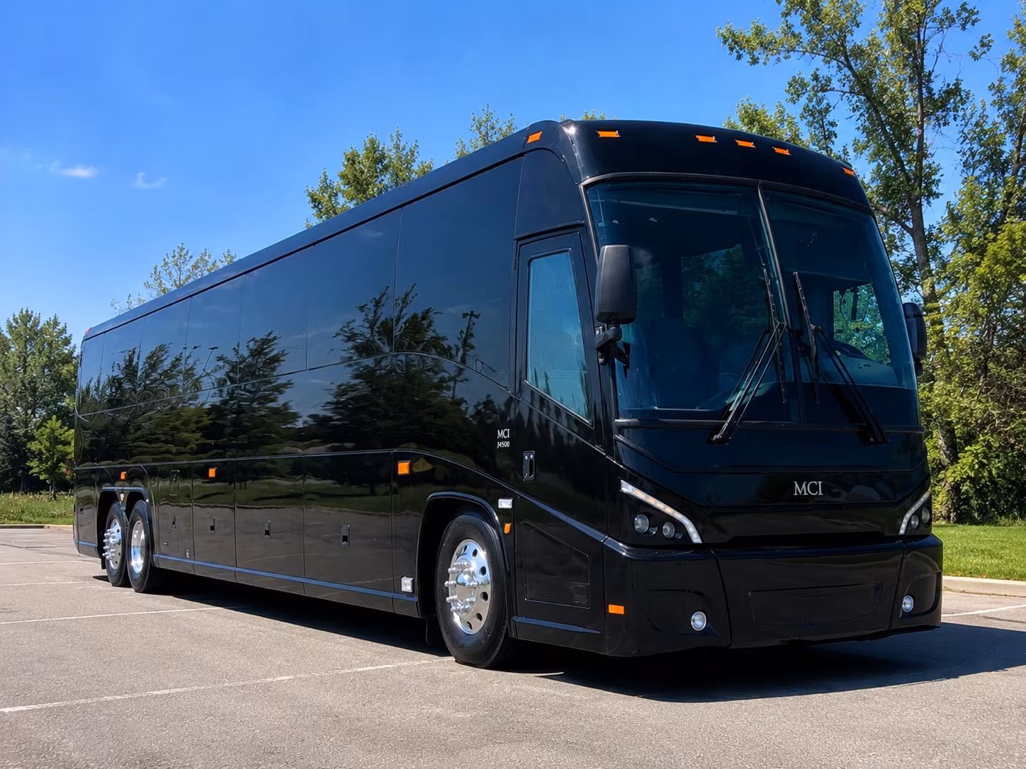 syracuse crunch hockey transportation to upstate medical university arena
