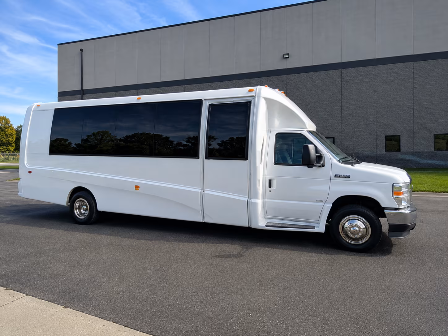 syracuse private event transportation onboard seating